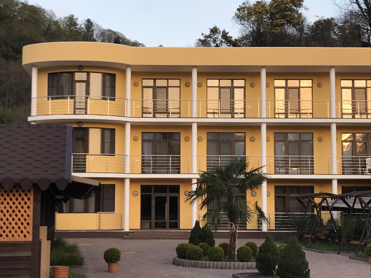 Hotel Danelyan Pitsunda Exterior foto